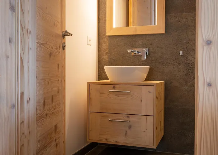 Dixence Luxury Floor With Jacuzzi *