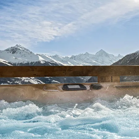 Dixence Luxury Floor With Jacuzzi Апартаменты